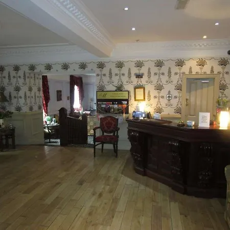 Caiseal Mara Otel